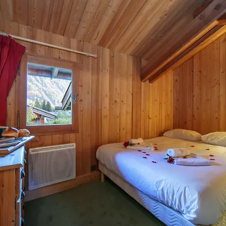 Sainte-foy-l'argentiere Chalet Sleeps 6 Chalet